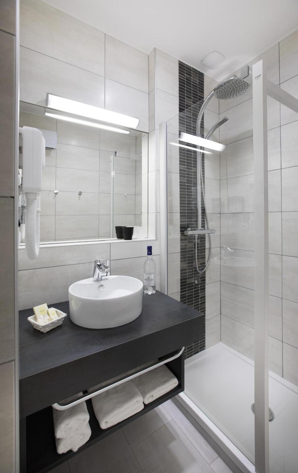 Logis Hotel - Restaurant - Spa - Le Relais De Farrou Villefranche-de-Rouergue Εξωτερικό φωτογραφία