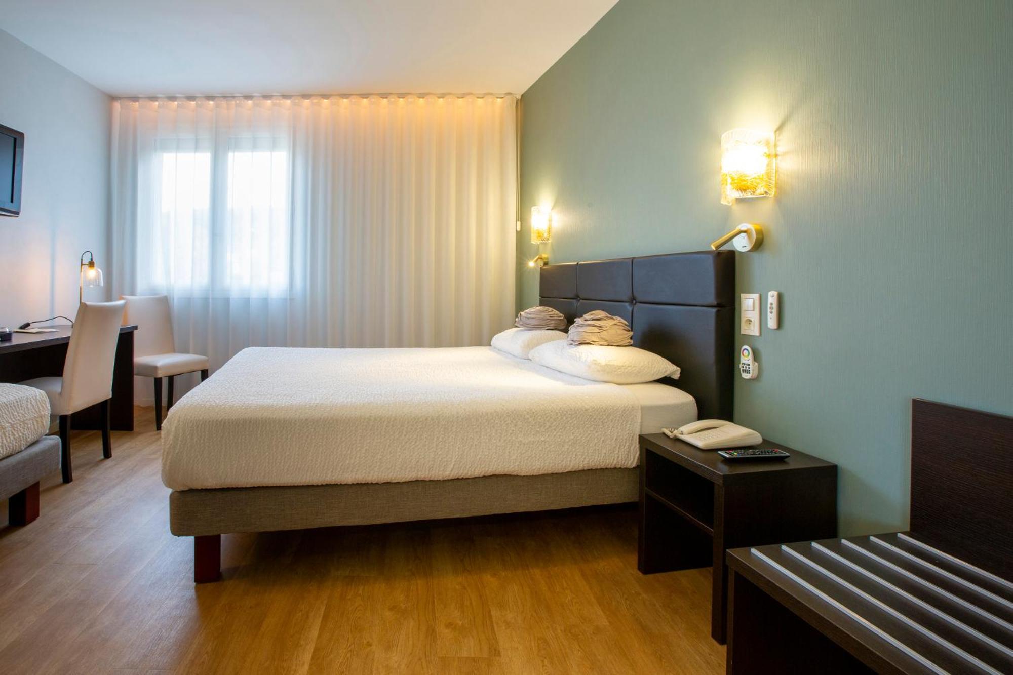 Logis Hotel - Restaurant - Spa - Le Relais De Farrou Villefranche-de-Rouergue Εξωτερικό φωτογραφία