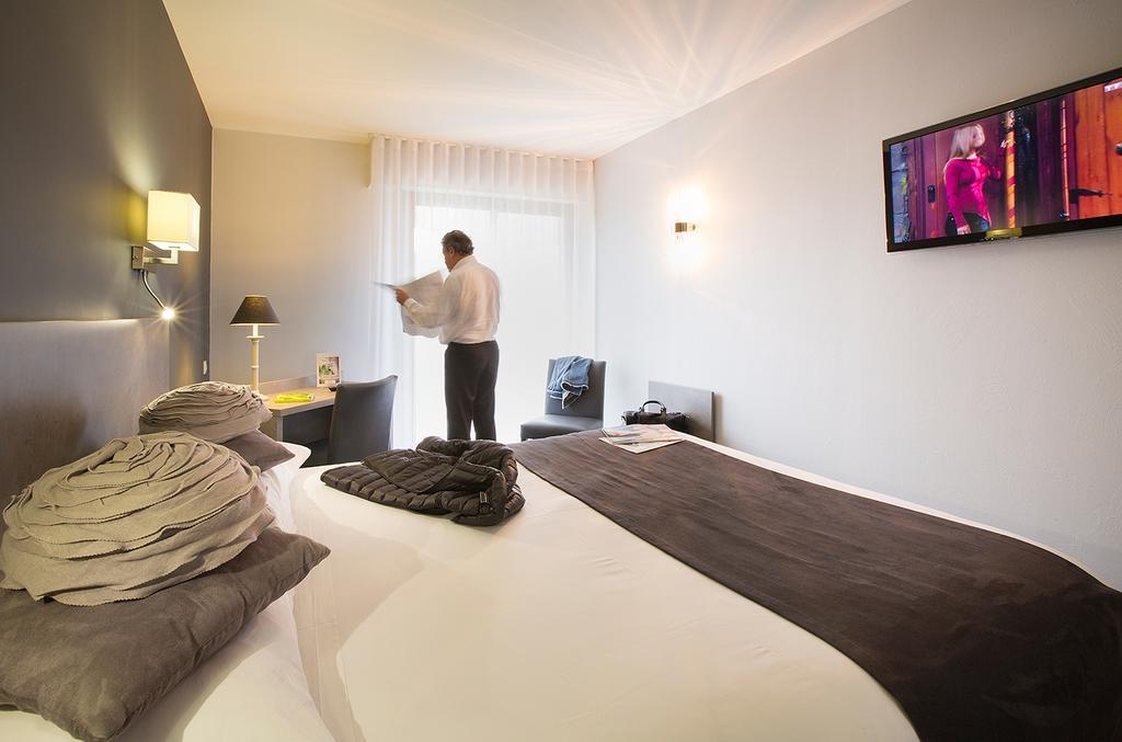 Logis Hotel - Restaurant - Spa - Le Relais De Farrou Villefranche-de-Rouergue Εξωτερικό φωτογραφία