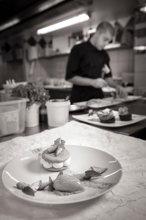 Logis Hotel - Restaurant - Spa - Le Relais De Farrou Villefranche-de-Rouergue Εξωτερικό φωτογραφία